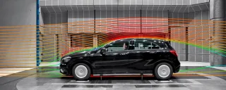 Зазнаємо атаки нового хетча Mercedes A-класу