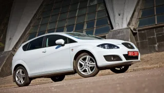 We identify ourselves with the slouch in the Seat Leon hatchback