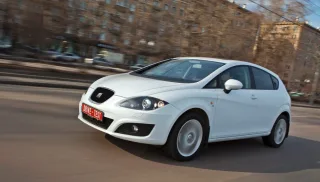 We identify ourselves with the slouch in the Seat Leon hatchback