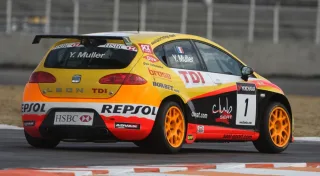 We identify ourselves with the slouch in the Seat Leon hatchback