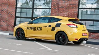 Renault Изучаем двуличность хот-хэтча Renault Megane RS