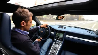 Кілька слів про купе Porsche 911 Carrera S серії 991