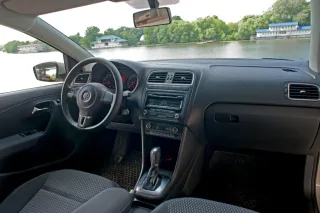 We second the duel of Chevrolet Aveo and Volkswagen Polo sedans