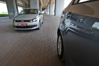 We second the duel of Chevrolet Aveo and Volkswagen Polo sedans