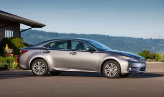 Дегустуємо седан Lexus ES, приготований за новим рецептом