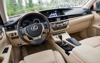 Дегустуємо седан Lexus ES, приготований за новим рецептом