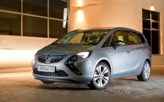 Вишукуємо риси бізнес-класу в компактвені Opel Zafira Tourer