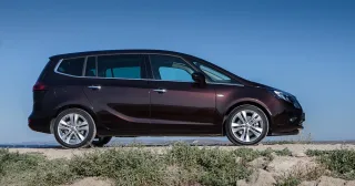 Вишукуємо риси бізнес-класу в компактвені Opel Zafira Tourer