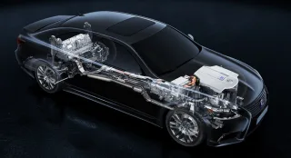Розслідуємо, чим новий седан Lexus LS відрізняється від старого