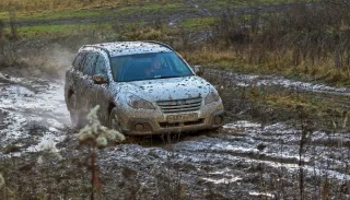 Обстреливаем обновлённые Subaru Legacy и Outback под Бородином