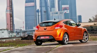 Виводимо на ринг хетчбеки Hyundai Veloster та Honda Civic