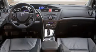 Виводимо на ринг хетчбеки Hyundai Veloster та Honda Civic