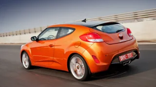 Виводимо на ринг хетчбеки Hyundai Veloster та Honda Civic