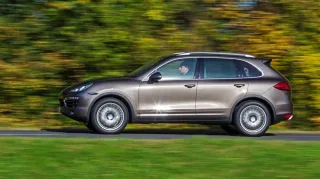 Приводимо осі Porsche 911 Carrera 4 та кросовера Cayenne S diesel
