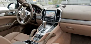 Приводимо осі Porsche 911 Carrera 4 та кросовера Cayenne S diesel