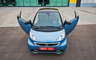 Smart Розганяємо нудьгу за допомогою пари купе Smart ForTwo