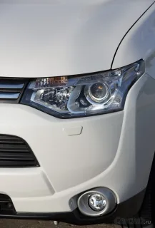 Тест-драйв Mitsubishi Outlander: скромність прикрашає?