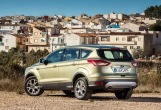 We are tracking the trajectory of an arrow named Ford Kuga second generation