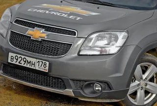 Порівняння 5 мінівенів. Семеро по лавках