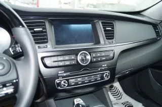 KIA Quoris test: the fifth wheel