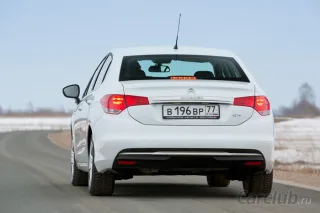 Тест-драйв Citroen C4 Седан: від щирого серця