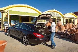 Mercedes-Benz Следим за попыткой универсала Mercedes CLS создать новый жанр