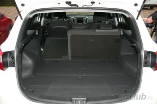 Test drive of Hyundai i30 and Hyundai i40 station wagons: brothers of different professions