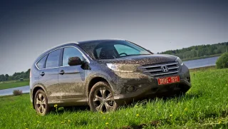 Examining how much the Honda CR-V 2.4 differs from the 2.0 version
