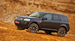 Міряємо калюжі оновленим кросовером Land Rover Freelander 2