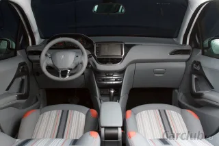 Тест-драйв Peugeot 208: Экстраверт!