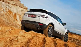 Міряємо калюжі оновленим кросовером Land Rover Freelander 2
