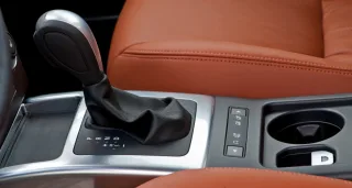 Міряємо калюжі оновленим кросовером Land Rover Freelander 2