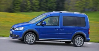 Розглядаємо спецверсії моделей Volkswagen Caddy та Amarok