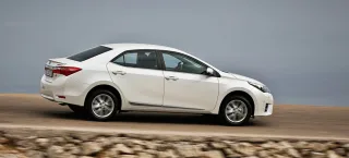 Разбираем седан Toyota Corolla на детали под солнцем Майорки