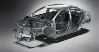 Разбираем седан Toyota Corolla на детали под солнцем Майорки