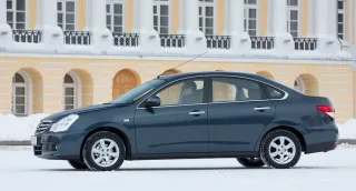 Ігноруємо російські дороги з новим седаном Nissan Almera