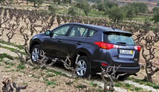 Констатуємо зміну статі у кросовера Toyota RAV4