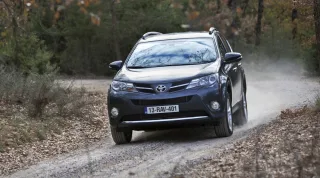 Констатуємо зміну статі у кросовера Toyota RAV4
