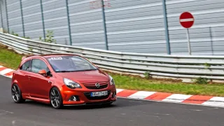 Реабилитируем хот-хэтч Opel Astra OPC на Нюрбургринге