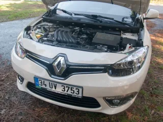 Балансируем седан Renault Fluence на турецких серпантинах