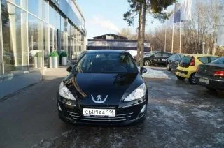 Peugeot 408