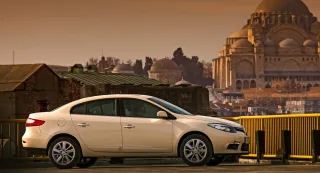 Балансируем седан Renault Fluence на турецких серпантинах