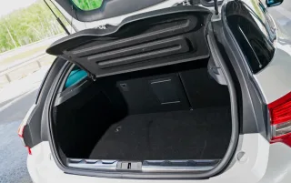 Змішуємо та збовтуємо преміум-хетчбеки Citroen DS5 і Lexus CT 200h