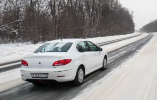 Вживаемся в шкуру владельца седана Peugeot 408