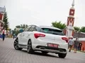 Змішуємо та збовтуємо преміум-хетчбеки Citroen DS5 і Lexus CT 200h