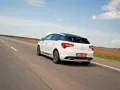 Змішуємо та збовтуємо преміум-хетчбеки Citroen DS5 і Lexus CT 200h