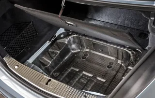 Roaring in the all-weather super sedan Mercedes S 63 AMG 4Matic