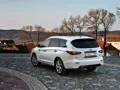 Подорожуємо країною семи вождів на Infiniti JX35