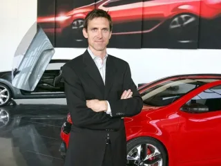 Подходим к Kia Cerato с вопросом о лучшем автo в мире