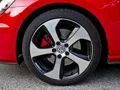 Хвалимо Volkswagen Golf GTI за прагнення бути всім і одразу